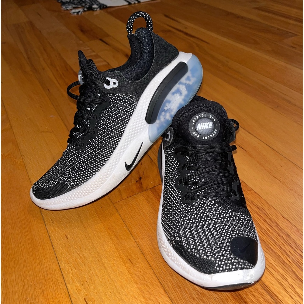 Nike Joyride Run Sneaker